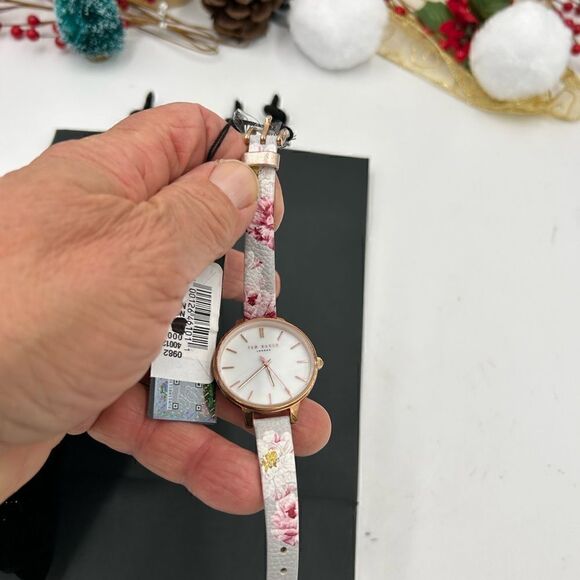 Women’s ted baker, London fashion, watch main image 4
